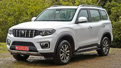 अब पहले से ज्यादा सेफ हो गई ये SUV, कंपनी ने नए फीचर्स के साथ कई वैरिएंट जोड़े