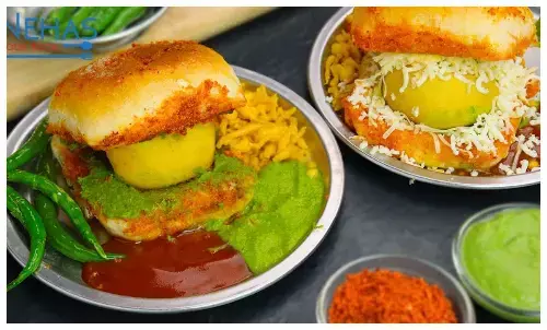 Vada Pav recipe with chutney