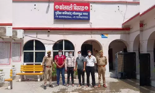 Noida Police Arrested 4 people who beaten Eco Village Society Persons