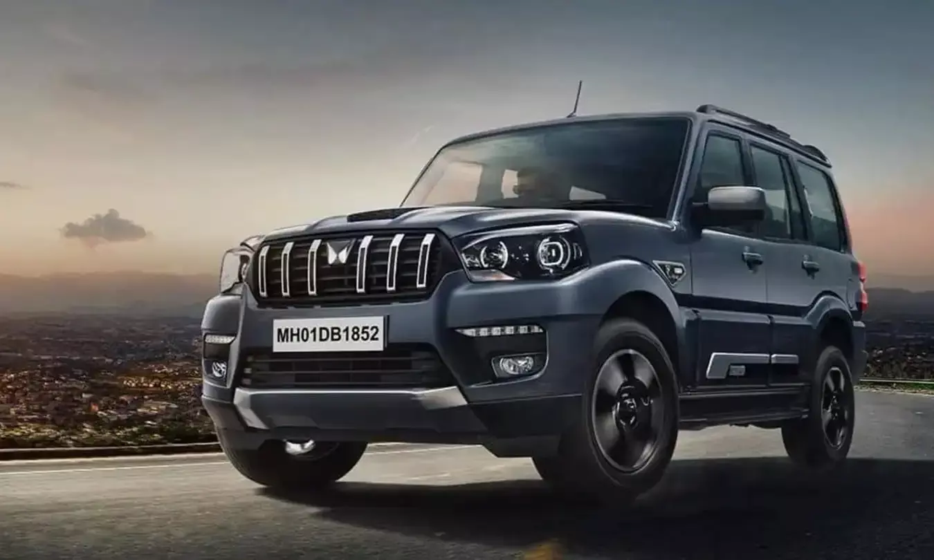 15 लाख से भी कम में मिल रहीं धांसू 7-सीटर कारें, जानें क्यों बनीं ग्राहकों की पसंद