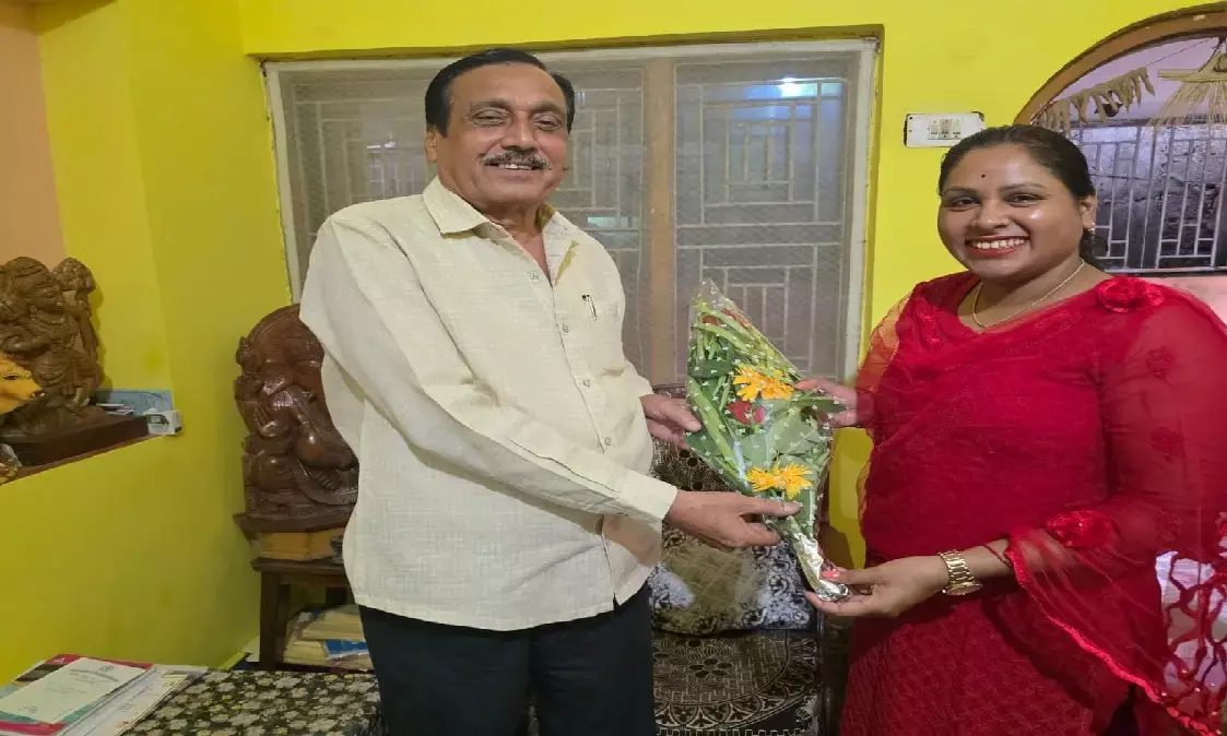 MP representative Arun Singh Bhadoria met Deepika Sori
