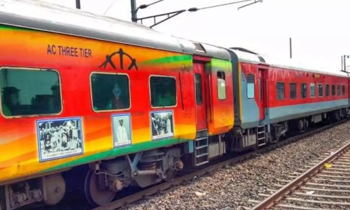 Train Delay Bhopal Rewa-Charlapalli Express 14 Hours Late Train Delay Bhopal Rewa-Charlapalli Express 14 Hours Late