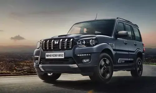 15 लाख से भी कम में मिल रहीं धांसू 7-सीटर कारें, जानें क्यों बनीं ग्राहकों की पसंद