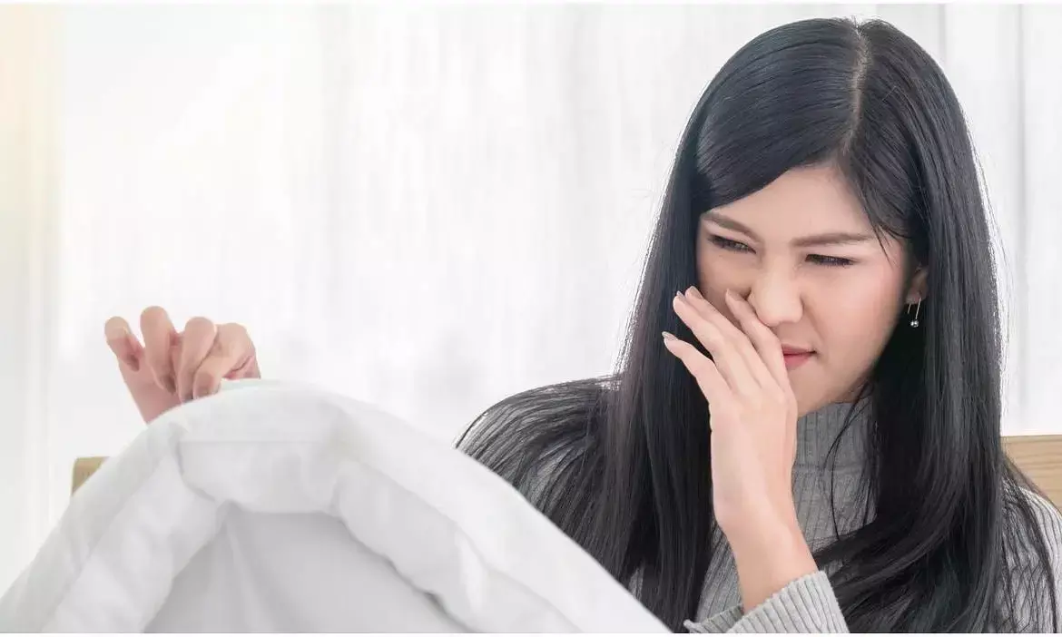 quilt blanket smell removing tips