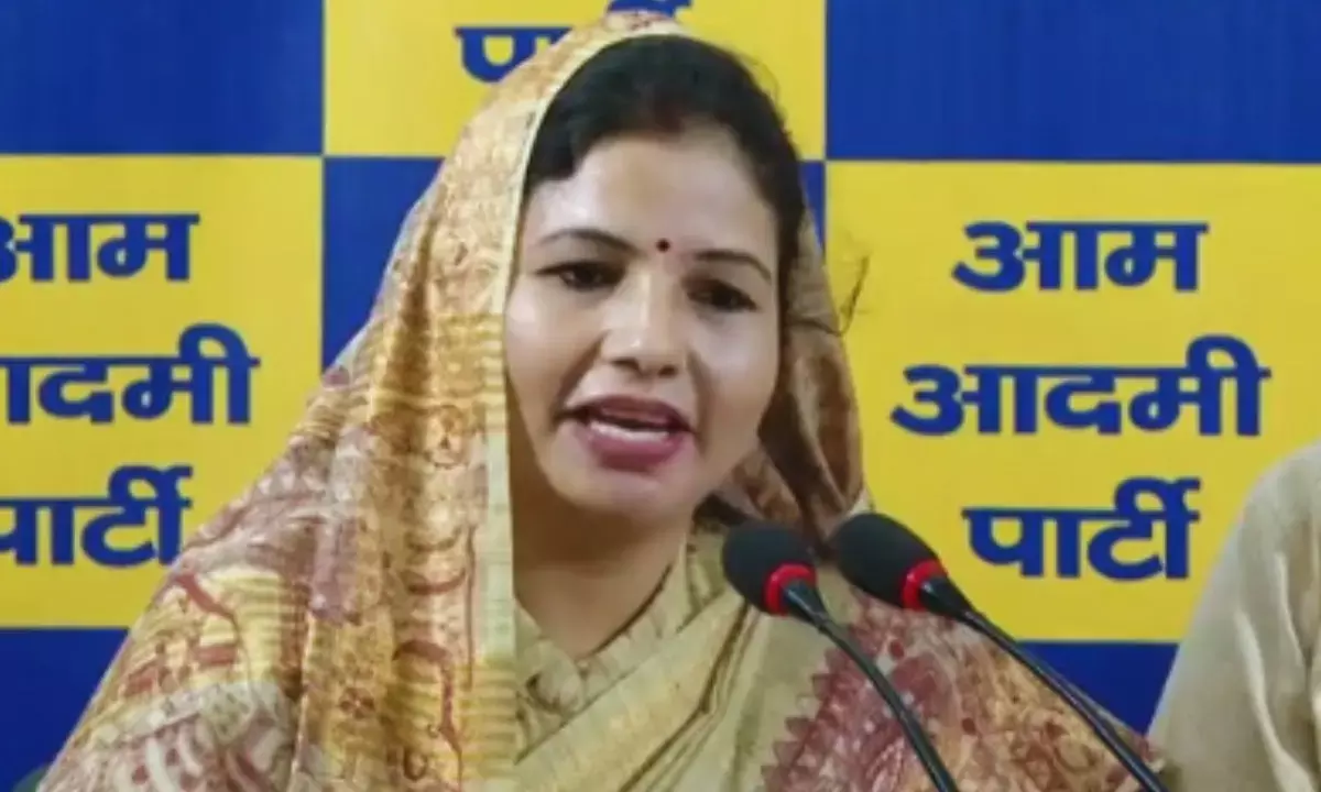 MCD councilor Suman Tinku Rajoura joined AAP