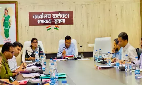 Collector Devesh Kumar Dhruv took a review meeting of the departments