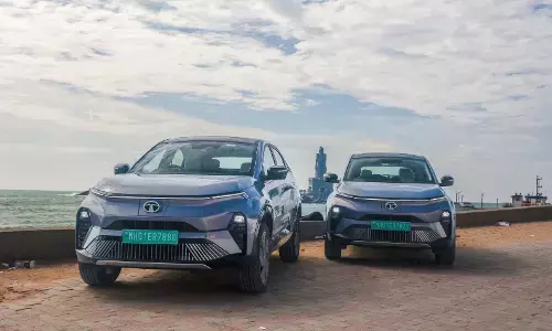 टाटा मोटर्स की घरेलू थोक बिक्री 12% गिरी, महिंद्रा SUV सेल्स में 18% का इजाफा