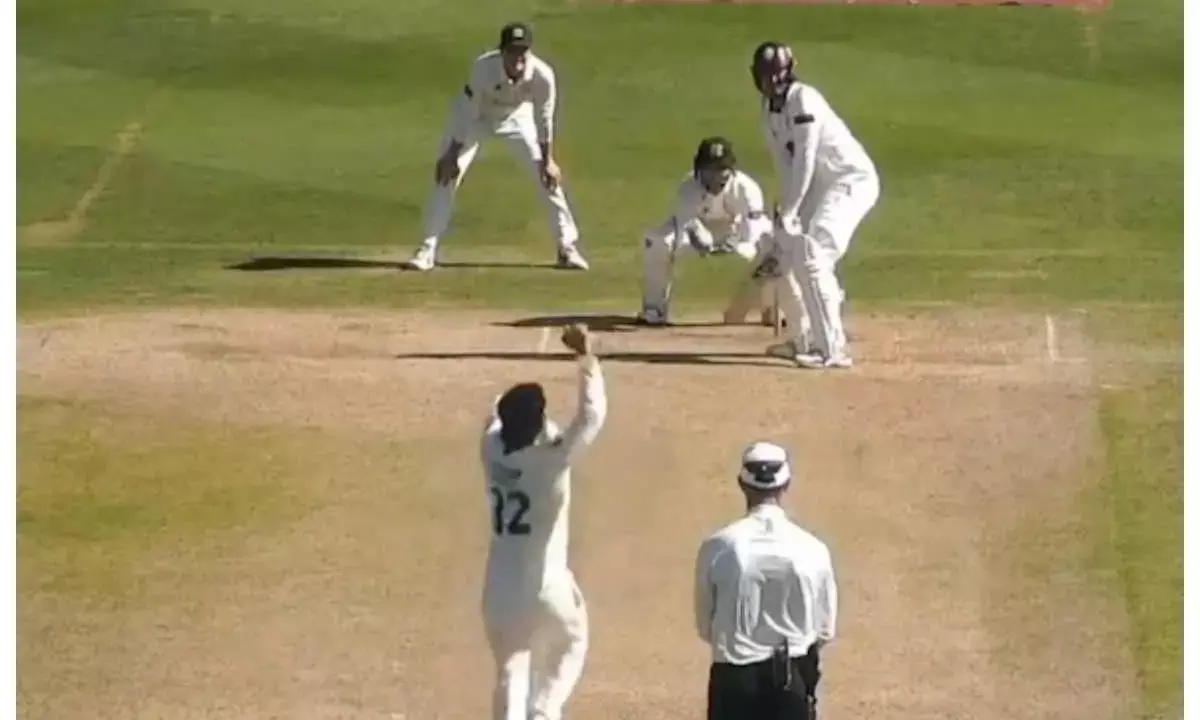 ishan kishan bowling