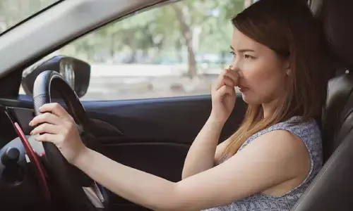 car smell removing tips in monsoon