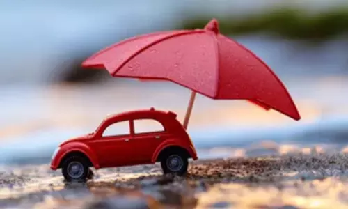 बारिश के मौसम में कार को रखें अप टू डेट, जानें ड्राइविंग के बेहद जरूरी नियम