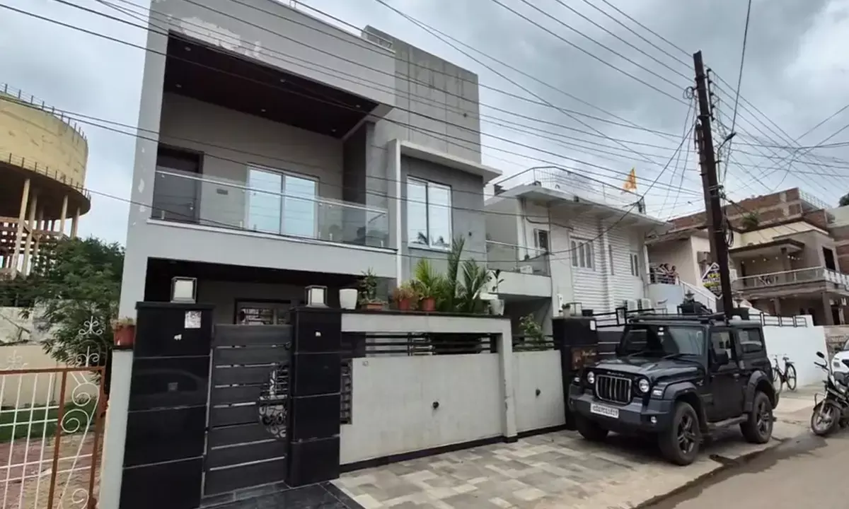 महादेव सट्टा ऐप का कमाल : कभी किराए के मकान में रहने वाला सौरभ एकाएक बन गया अरबपति, शादी पर ही खर्चे सैकड़ों करोड़