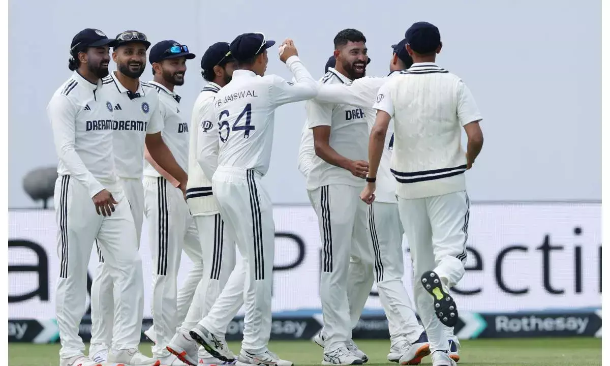 इंग्लैंड ने 2 गेंद में गंवाए 2 विकेट, फॉलोऑन टालने के लिए कितने रन चाहिए, क्या है नियम?