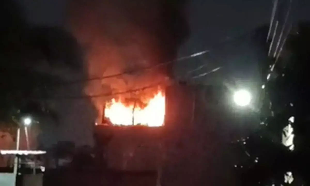 Huge fire broke out house behind gas depot