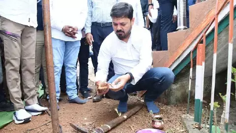 MLA Anuj Sharma performing Bhoomi Pujan for development works