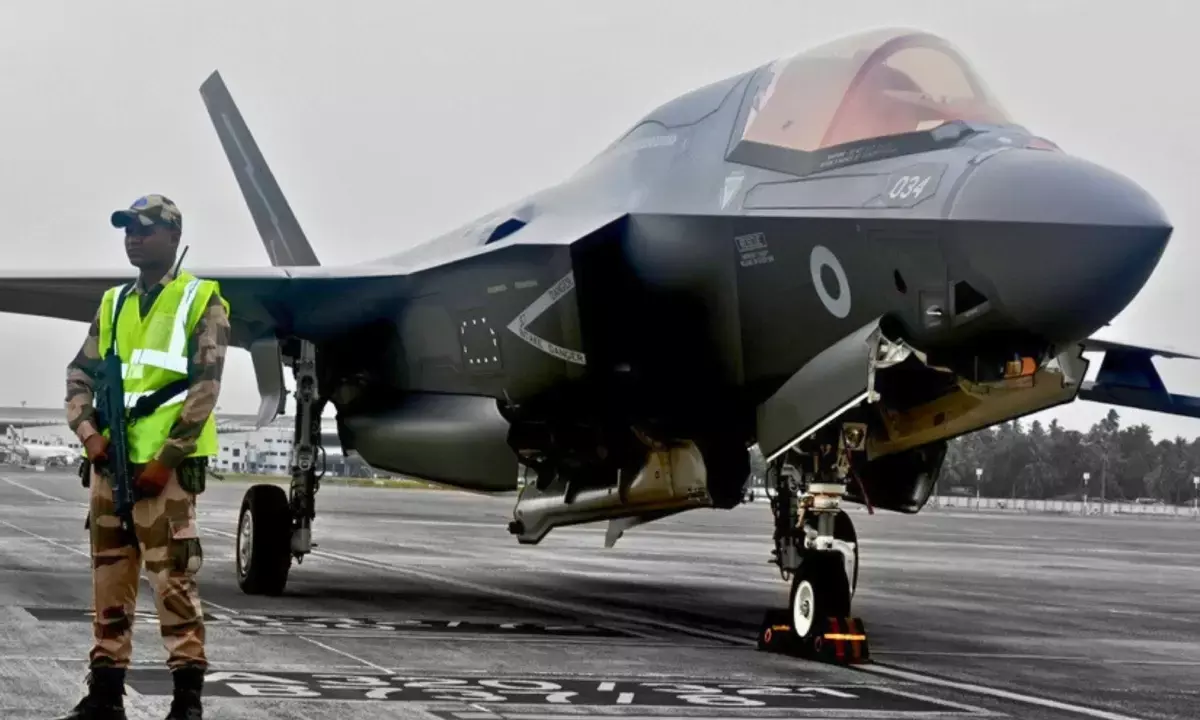 uk-f35b-jet-kerala-moved-for-repair-Kerala-Thiruvananthapuram-Airport
