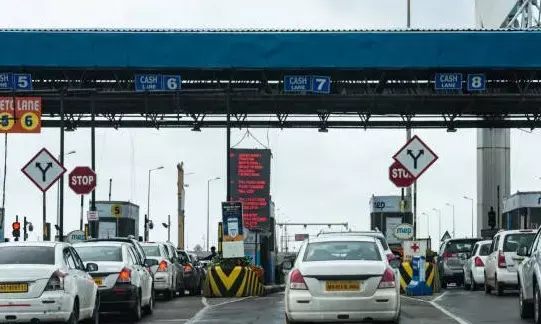 नेशनल हाईवे पर टोल चार्ज में हुआ बड़ा बदलाव, इन वाहनों पर मिलेगी 50% तक छूट