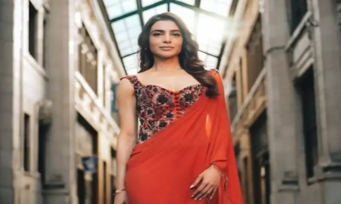 नई दुल्हन के लिए परफेक्ट है सामंथा की ये लाल साड़ी, आप भी करें ट्राई नई दुल्हन के लिए परफेक्ट है सामंथा की ये लाल साड़ी, आप भी करें ट्राई