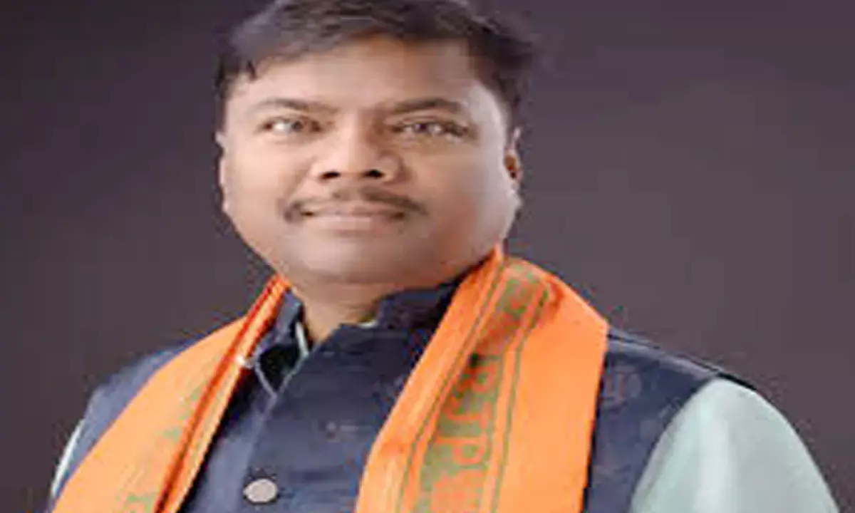 Minister Kedar Kashyap