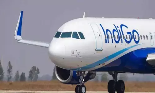 रायपुर आ रही फ्लाइट इंदौर लौटी : ऐसी तकनीकी खराबी कि दोबारा उड़ी ही नहीं