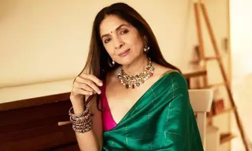 नीना गुप्ता ने सुनाई अधूरे प्यार की दास्तान, कहा- किसी ने मुझसे पागलों जैसा प्यार नहीं किया नीना गुप्ता ने सुनाई अधूरे प्यार की दास्तान, कहा- किसी ने मुझसे पागलों जैसा प्यार नहीं किया