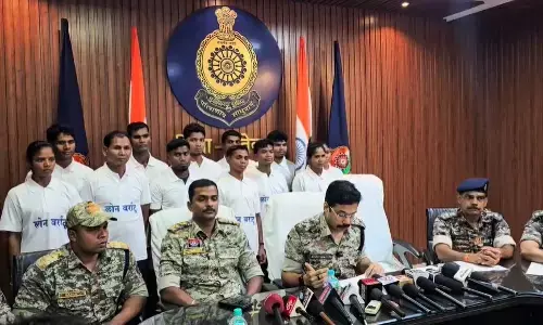 12 Naxalites surrendered before the SP