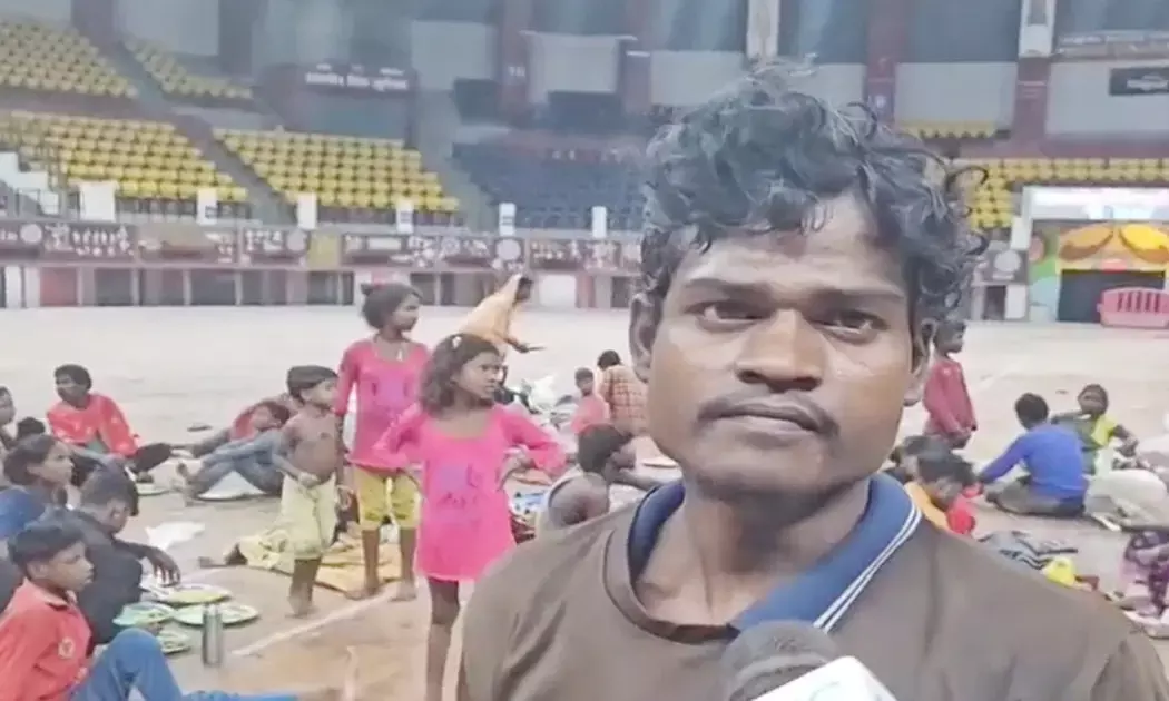 खरोरा में खेल : मशरूम की खेती के नाम पर 52 मजदूरों को किसने बना रखा था बंधक, क्या छुपा रहा प्रशासन