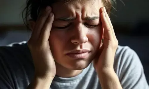 Headache घरेलू नुस्खों के जरिए सिरदर्द से मिलेगी राहत Headache घरेलू नुस्खों के जरिए सिरदर्द से मिलेगी राहत