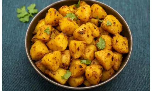 how to make pahadi aloo ke gukte at home know its ingredients recipe in hindi how to make pahadi aloo ke gukte at home know its ingredients recipe in hindi