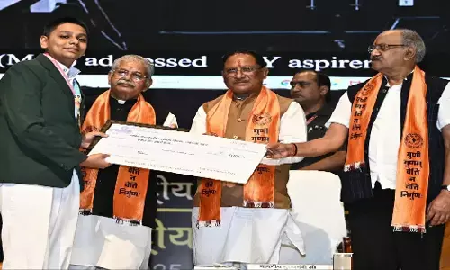 CM Vishnudev Sai honouring the students