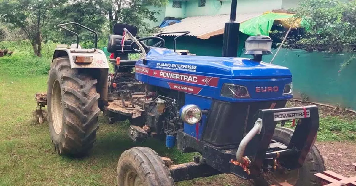 photo of confiscated tractor photo of confiscated tractor
