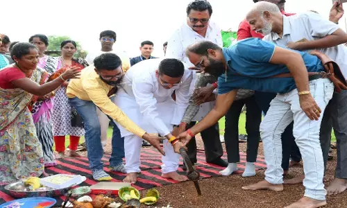MLA Rakesh Sen performed the Bhoomi Pujan