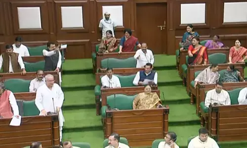 अवैध रेत खनन पर स्थगन प्रस्ताव