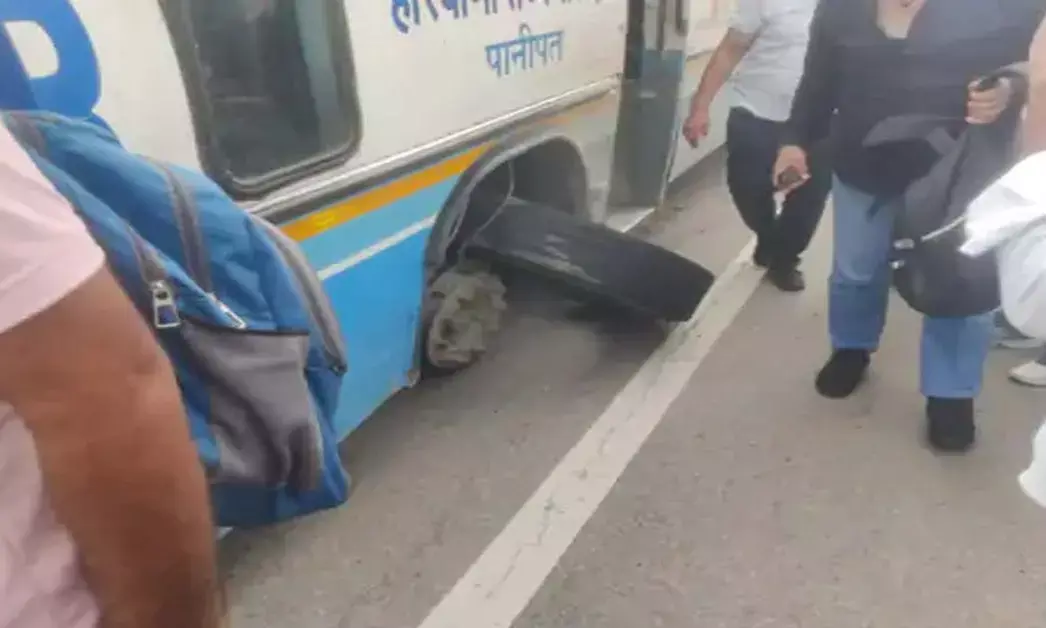 Roadways bus Tyre burst