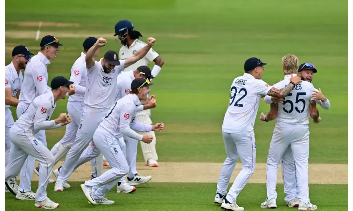 इंग्लैंड की जीत का स्वाद हुआ फीका, एक गलती की पूरी टीम को मिली बड़ी सजा