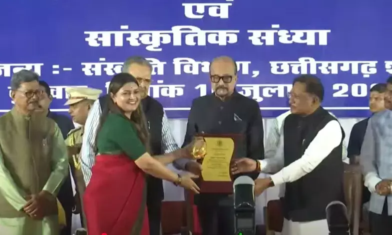 उत्कृष्टता अलंकरण सम्मान से विधायक भावना बोहरा को किया गया सम्मानित