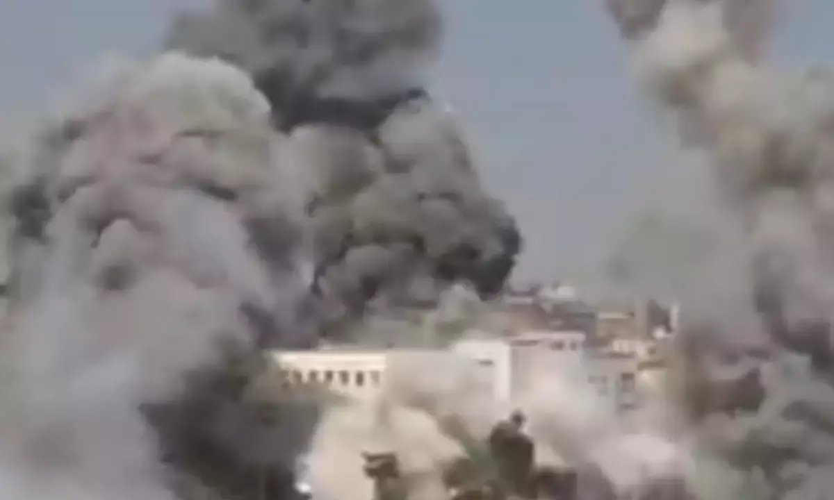 इजरायली हमले का लाइव धमाका : सीरियाई एंकर घबराकर स्टूडियो से भागीं