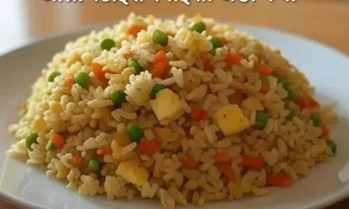इस रेसिपी से 20 मिनट में तैयार करें पनीर फ्राइड राइस, जानें आसान रेसिपी