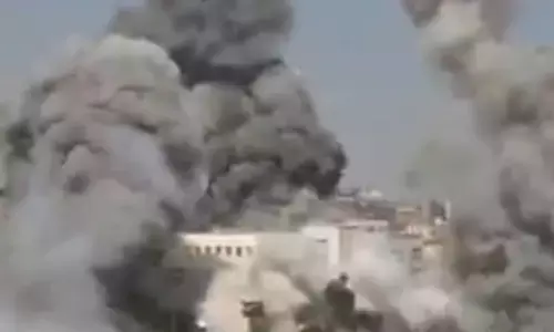 इजरायली हमले का लाइव धमाका : सीरियाई एंकर घबराकर स्टूडियो से भागीं