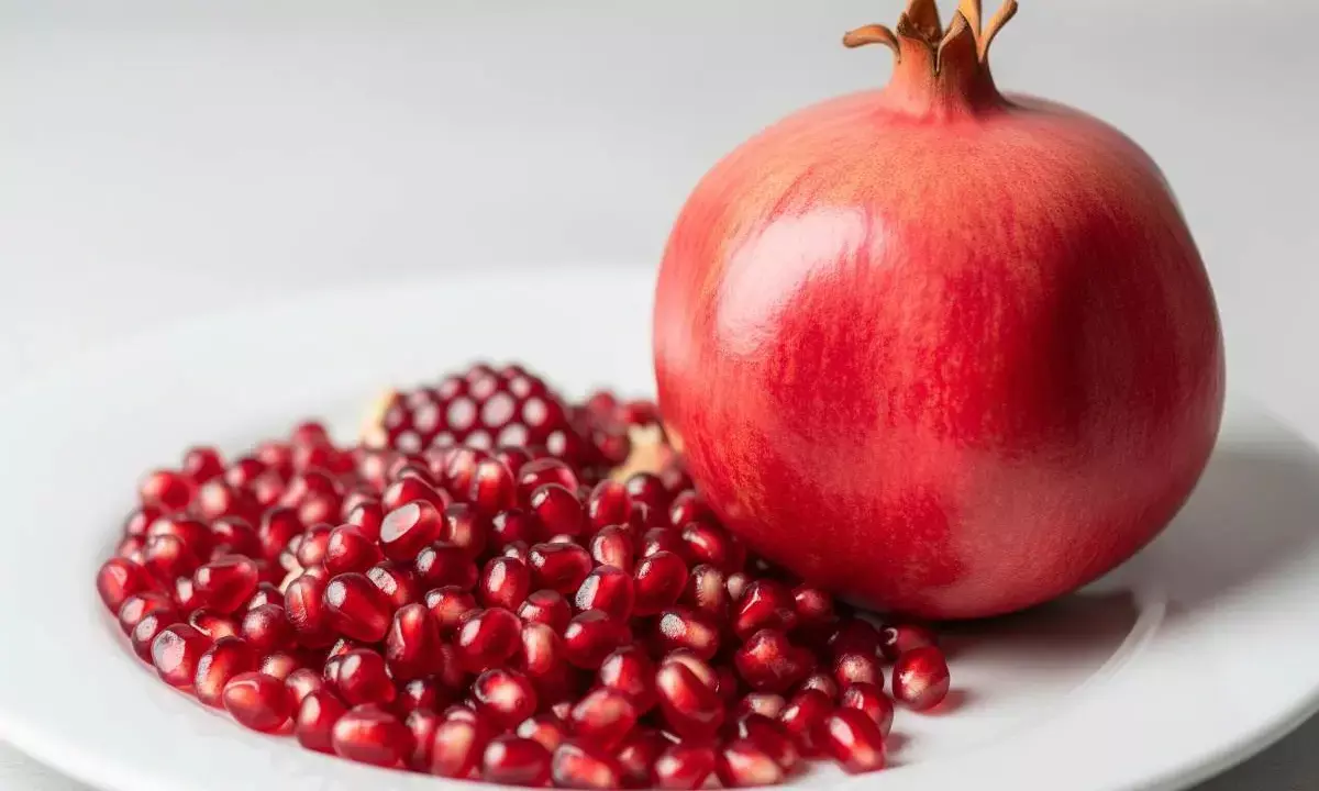 Pomegranate benefits Pomegranate benefits