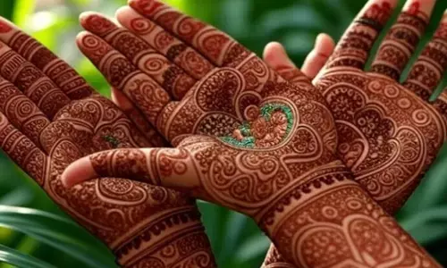 हरियाली तीज पर लगाएं ये खूबसूरत मेहंदी डिजाइन
