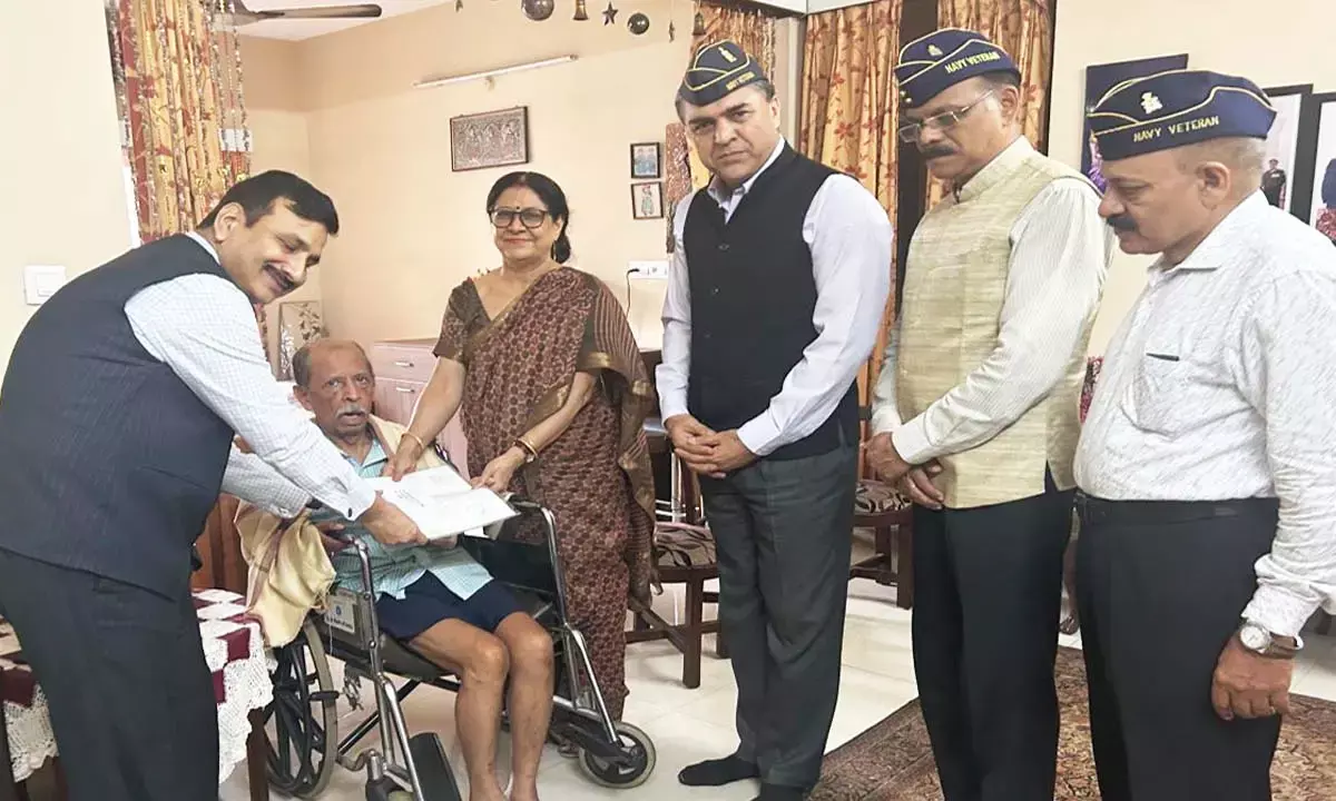 Honoring Kargil Cir Brigadier PK Lahri District Sainik Welfare Board