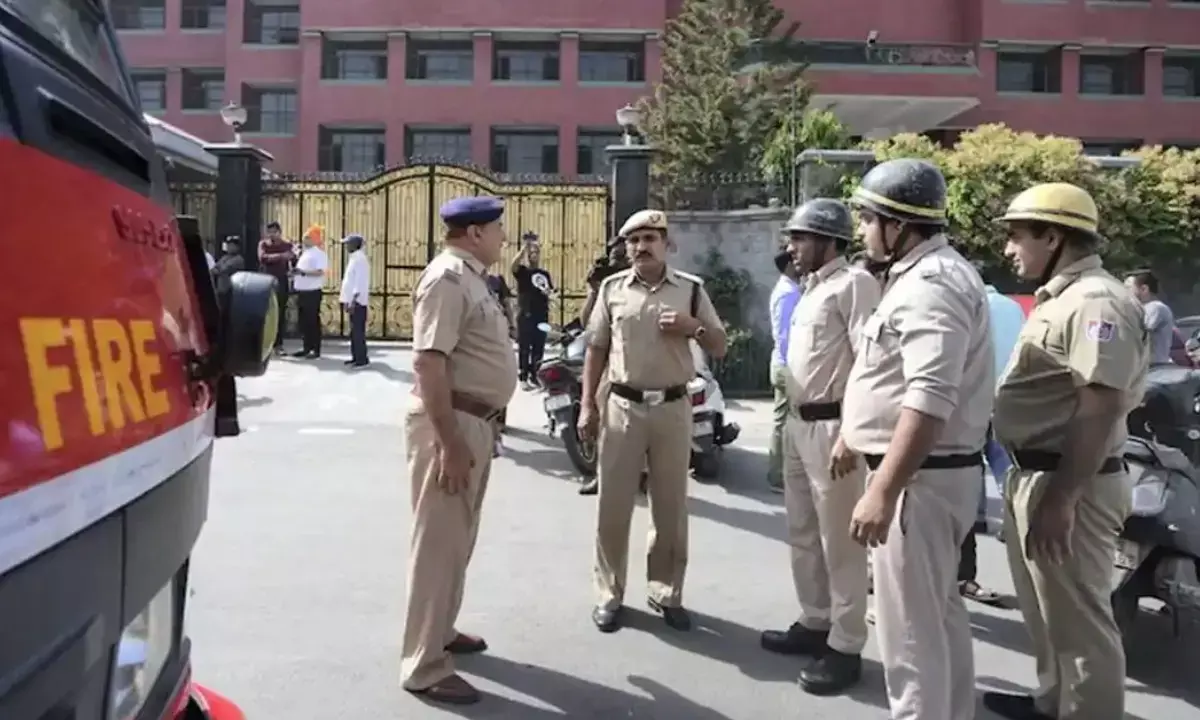 mumbai school bomb threat mumbai school bomb threat