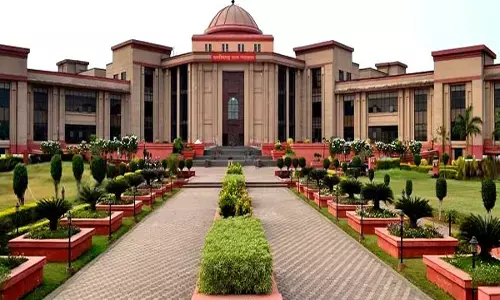 आयुष - भारती यूनिवर्सिटी में  विवाद : हाईकोर्ट ने कहा - चीफ सेक्रेटरी करें निराकरण