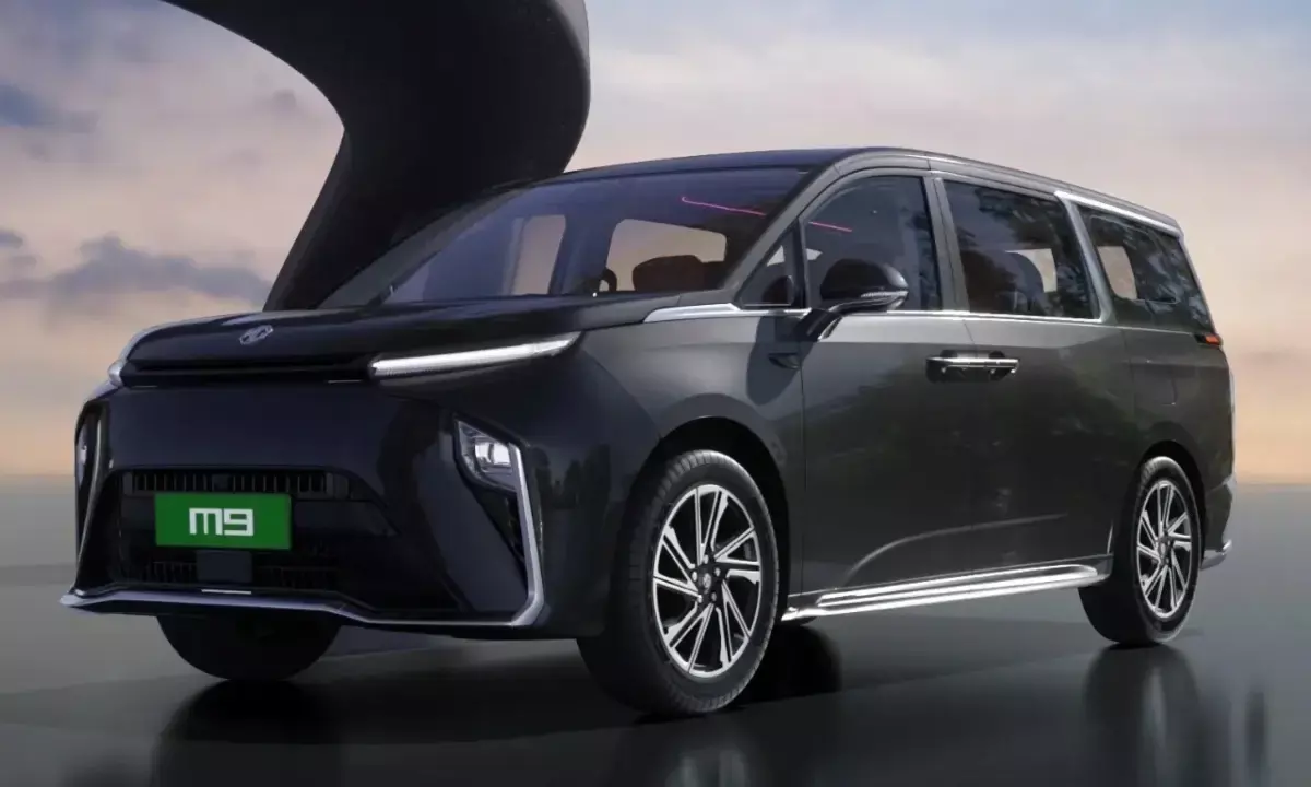 भारत में 21 जुलाई को लॉन्च होगी पहली लग्जरी इलेक्ट्रिक एमपीवी, जानें प्राइस और फीचर्स