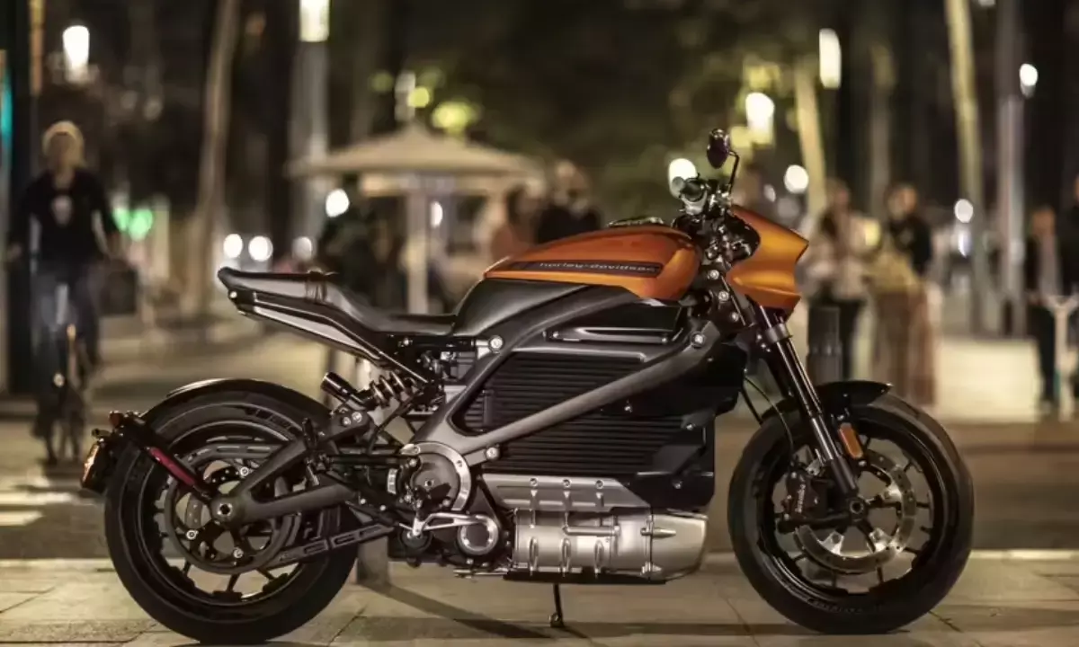 हार्ली-डेविडसन ने पेश कीं 2 नई इलेक्ट्रिक कॉन्सेप्ट बाइक, जानें इनमें क्या मिलेगा खास?