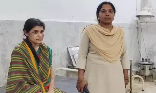 सास-ससुर और पति ने महिला को गर्म सलाखों से दागा