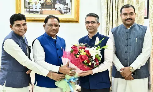 raipur sports talents Olympic gold medalist shooter Abhinav met CM Sai