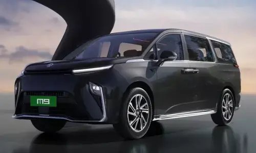 भारत में 21 जुलाई को लॉन्च होगी पहली लग्जरी इलेक्ट्रिक एमपीवी, जानें प्राइस और फीचर्स