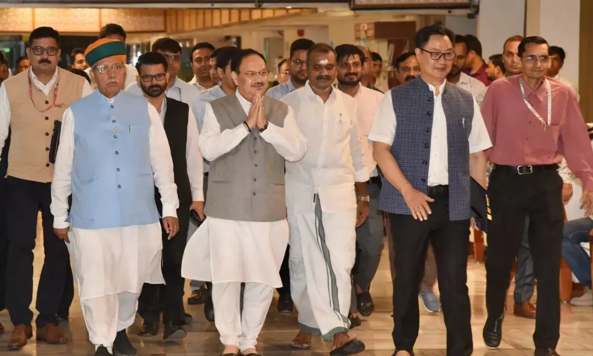 संसद का मानसून सत्र कल से: विपक्ष उठाएगा 8 मुद्दे, सरकार पेश करेगी 17 बिल