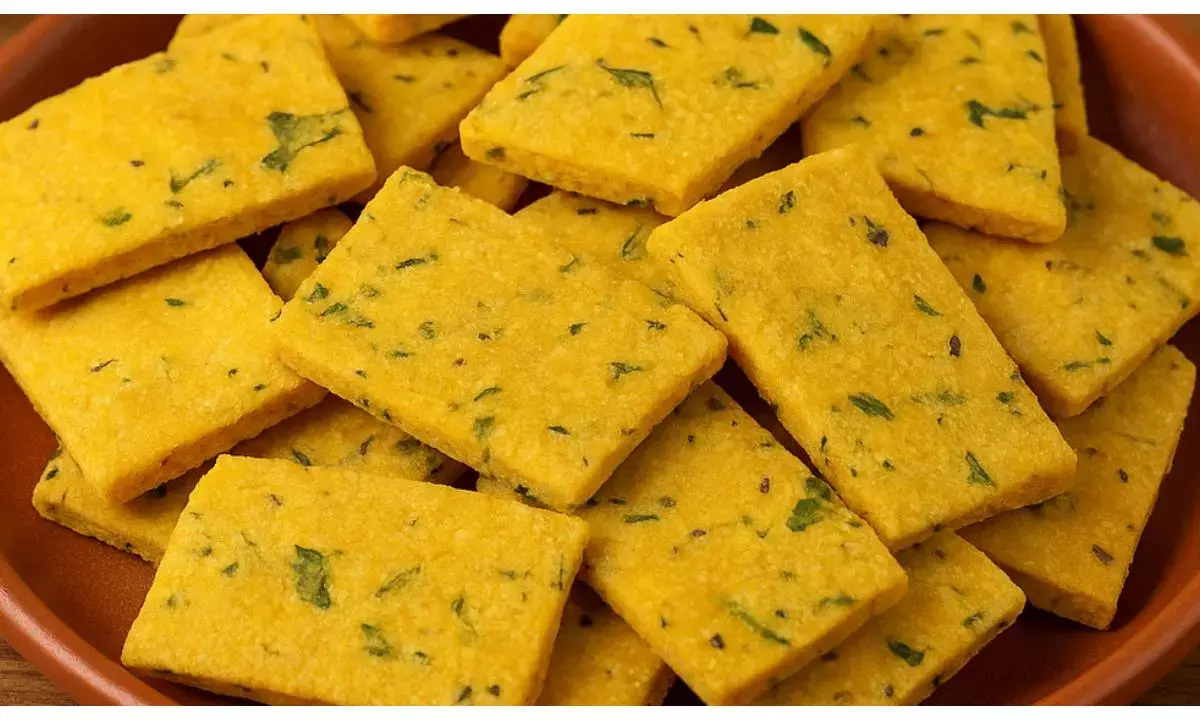 Methi Rava Chips
